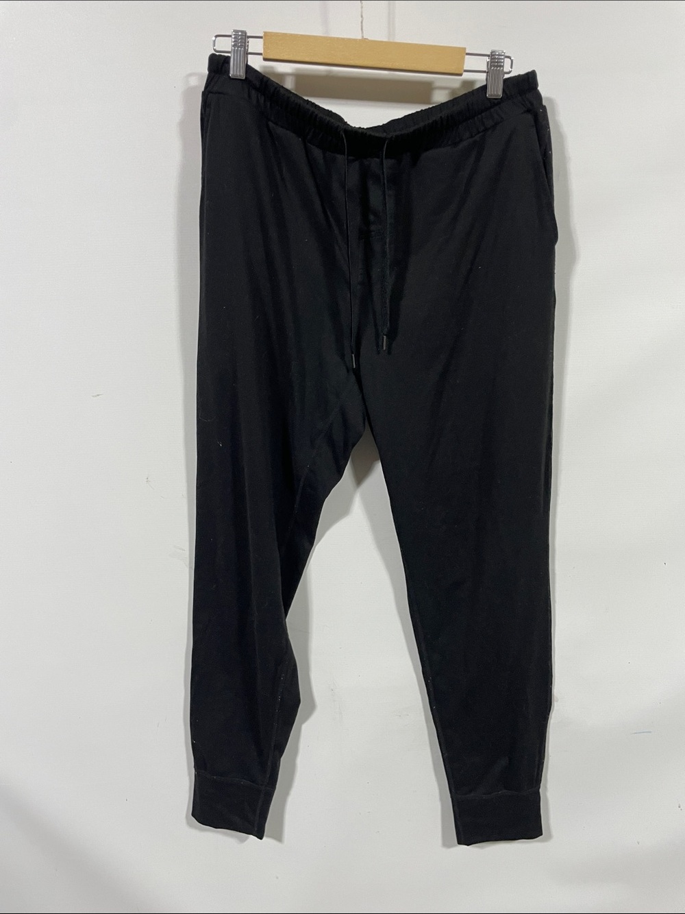 Quince Black Men's Drawstring Joggers